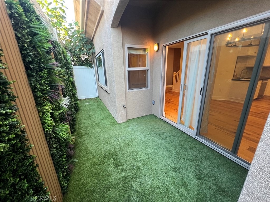 20402 Santa Ana Avenue - Photo 9