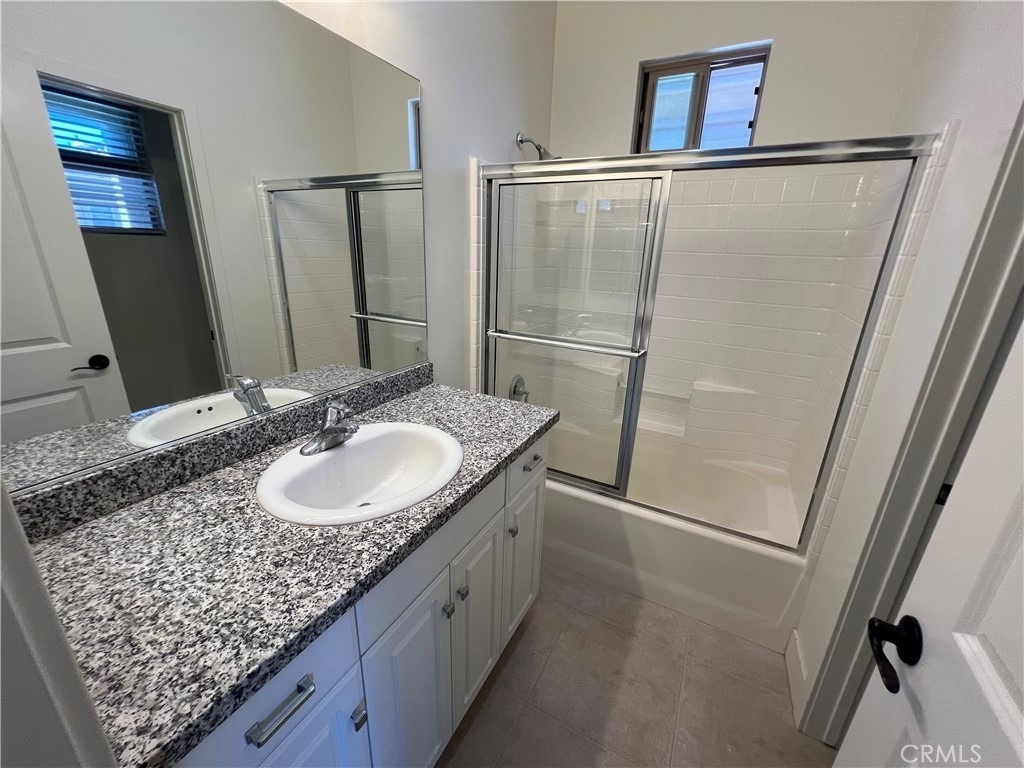 20402 Santa Ana Avenue - Photo 26