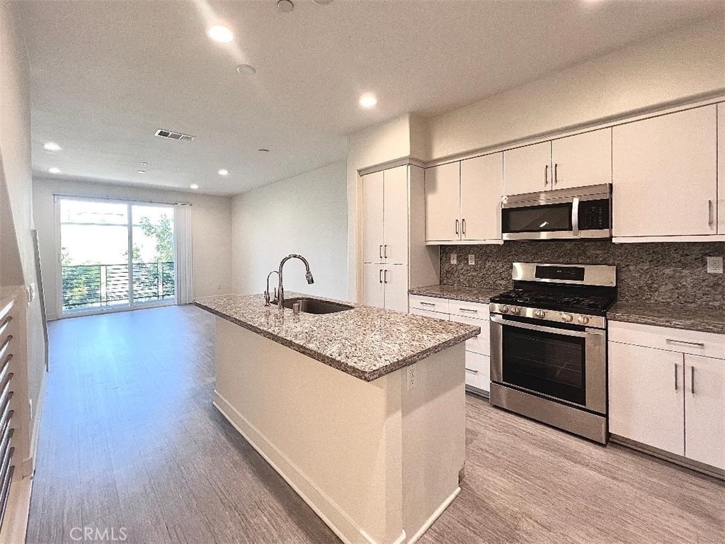 9040 Garvey Avenue - Photo 2