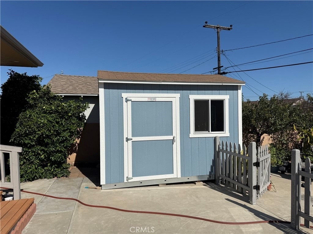 628 W Floral - Photo 13