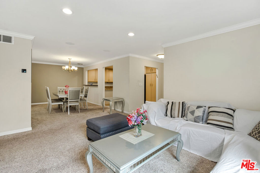 1110 S Shenandoah Street - Photo 4