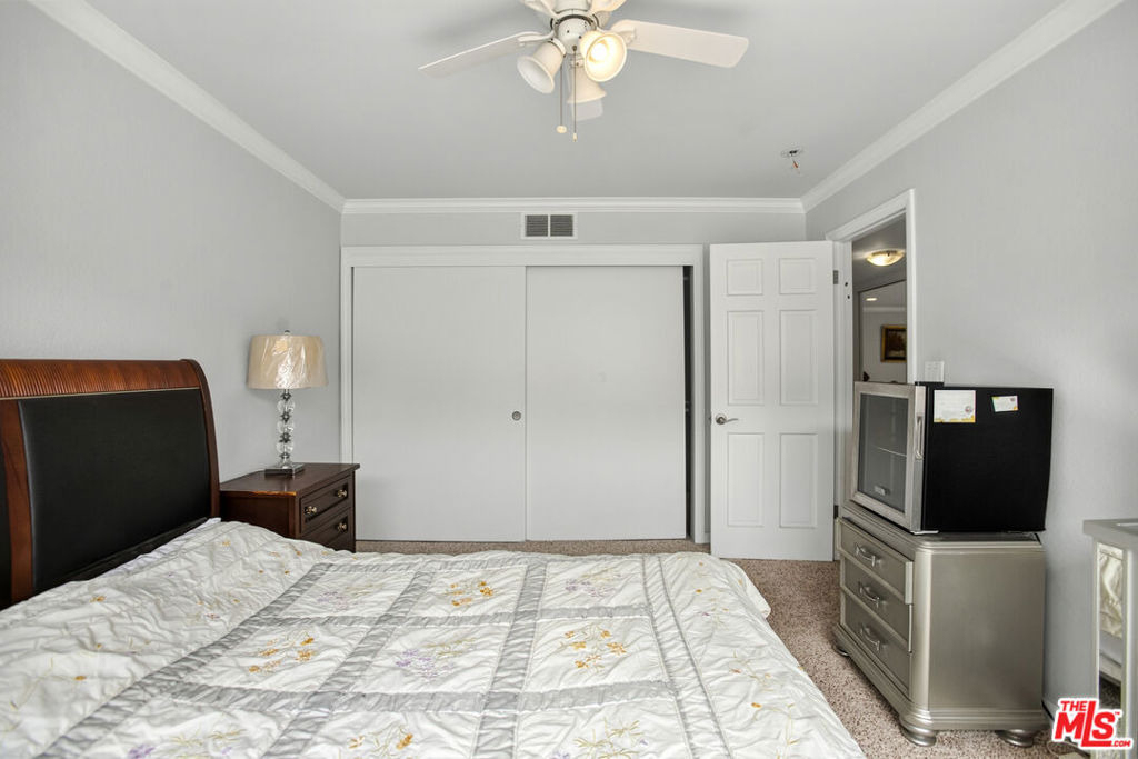1110 S Shenandoah Street - Photo 12