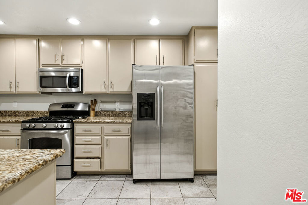1110 S Shenandoah Street - Photo 9