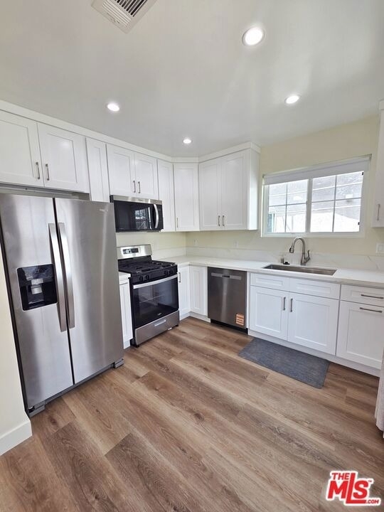 1165 Stanford St - Photo 0