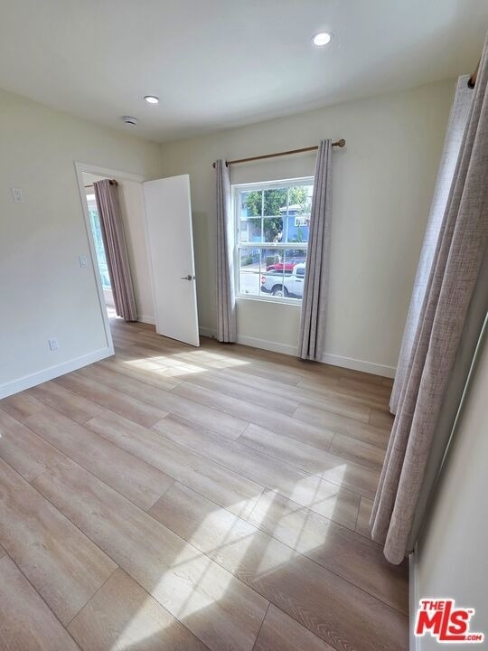 1165 Stanford St - Photo 6