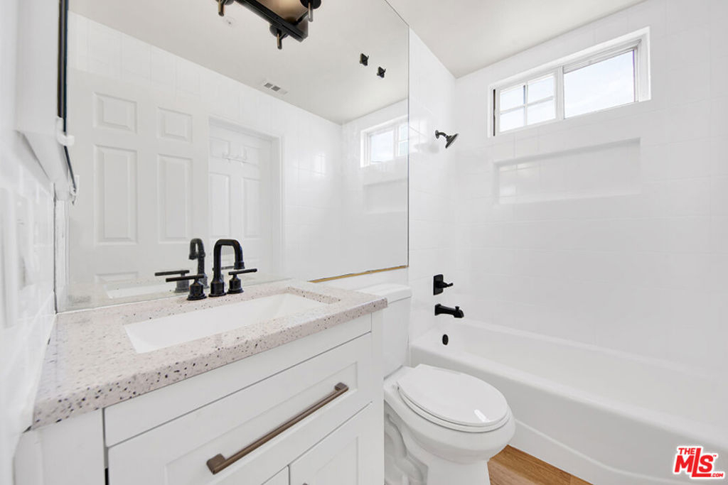 5532 Angelus Avenue - Photo 8