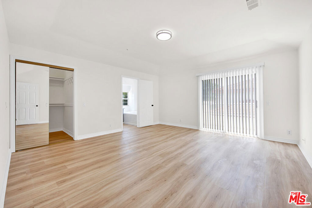 5532 Angelus Avenue - Photo 14