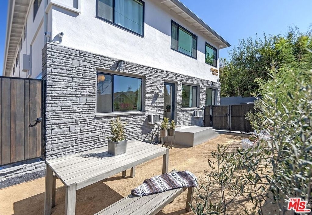 1964 Vista Del Mar Street - Photo 4