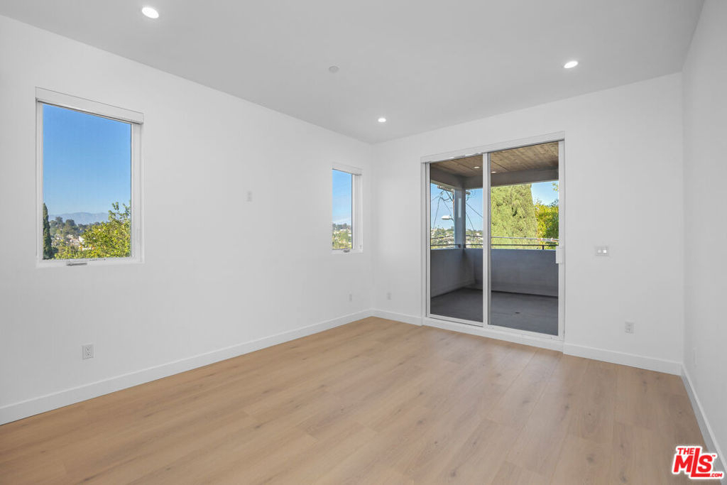 1330 Mohawk Street - Photo 9