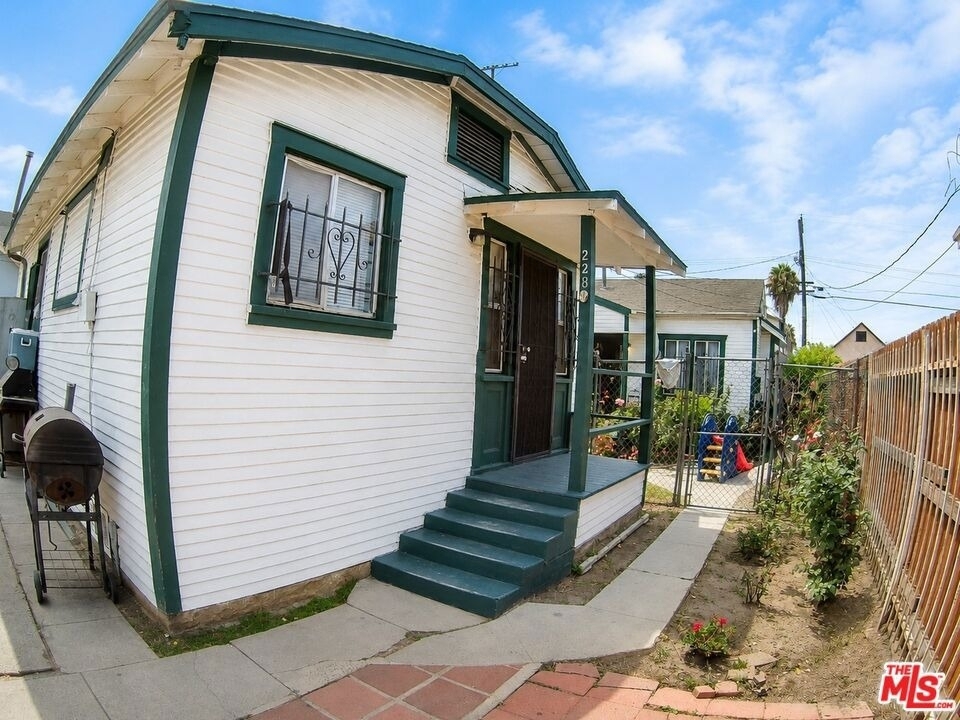 228 W 70th Street - Photo 1