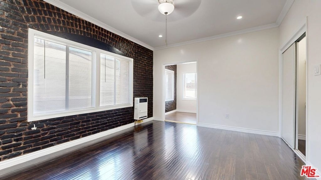 738 New Hampshire Avenue - Photo 0