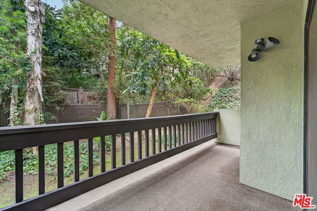 2018 Griffith Park Boulevard - Photo 17