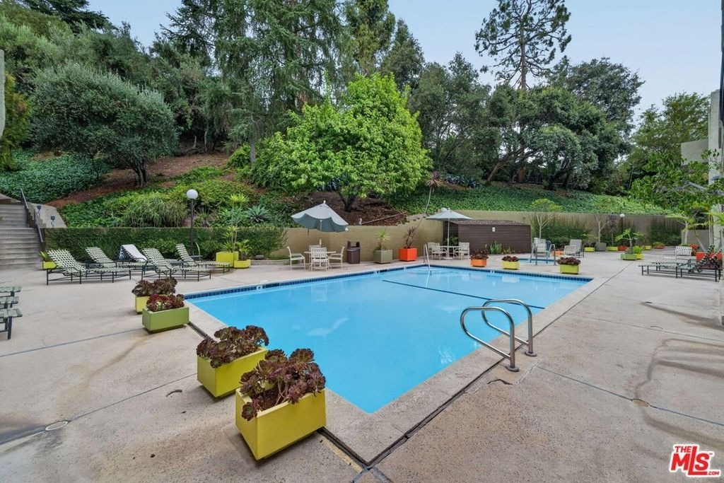 2018 Griffith Park Boulevard - Photo 20
