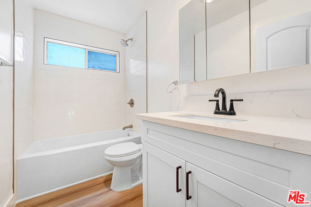8208 Romaine Street - Photo 6