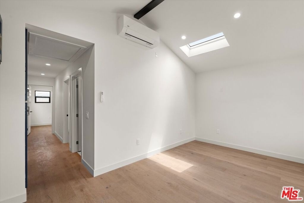 3792 1/2 Van Ness Avenue - Photo 1