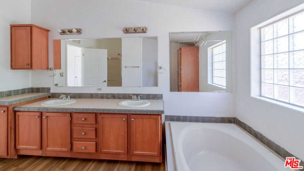 25120 Charina Lane - Photo 9