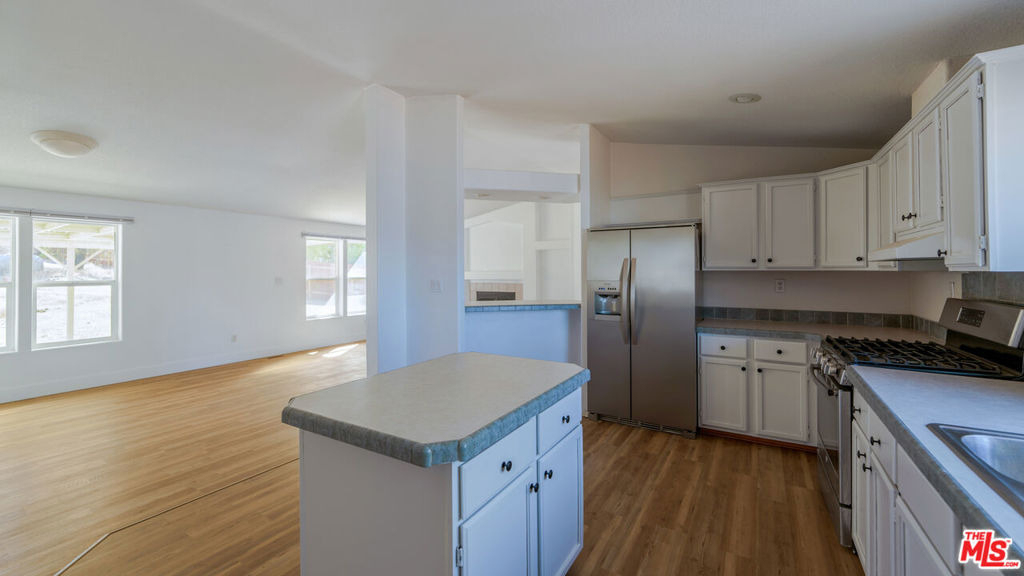 25120 Charina Lane - Photo 6