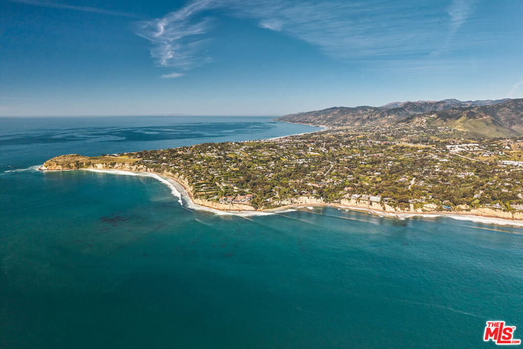6515 Dume Drive - Photo 26