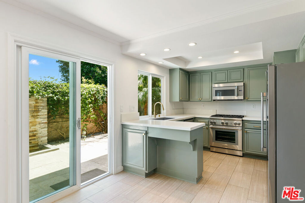 6515 Dume Drive - Photo 1
