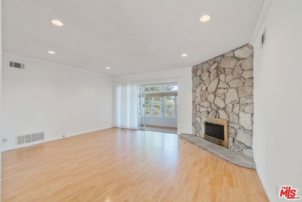2648 Range Road - Photo 2