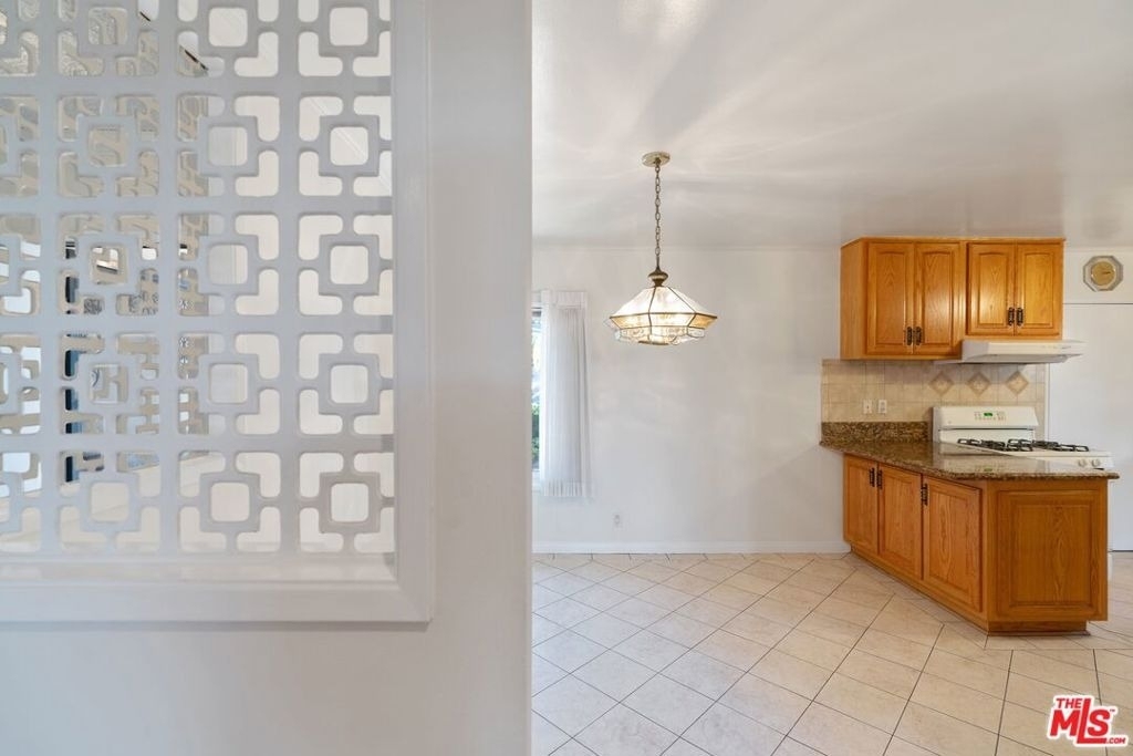 2648 Range Road - Photo 4