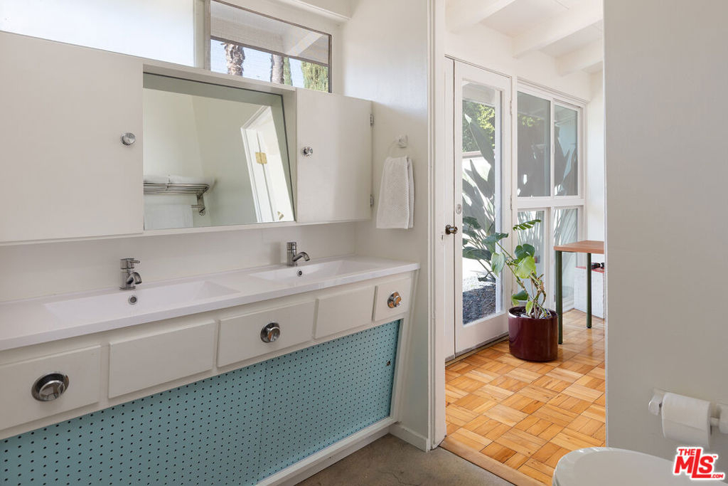 6283 Lubao Avenue - Photo 15