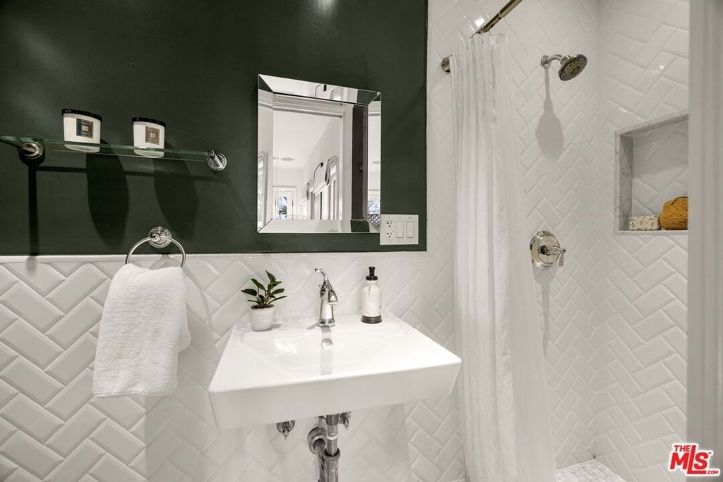 7416 Rosewood Avenue - Photo 18