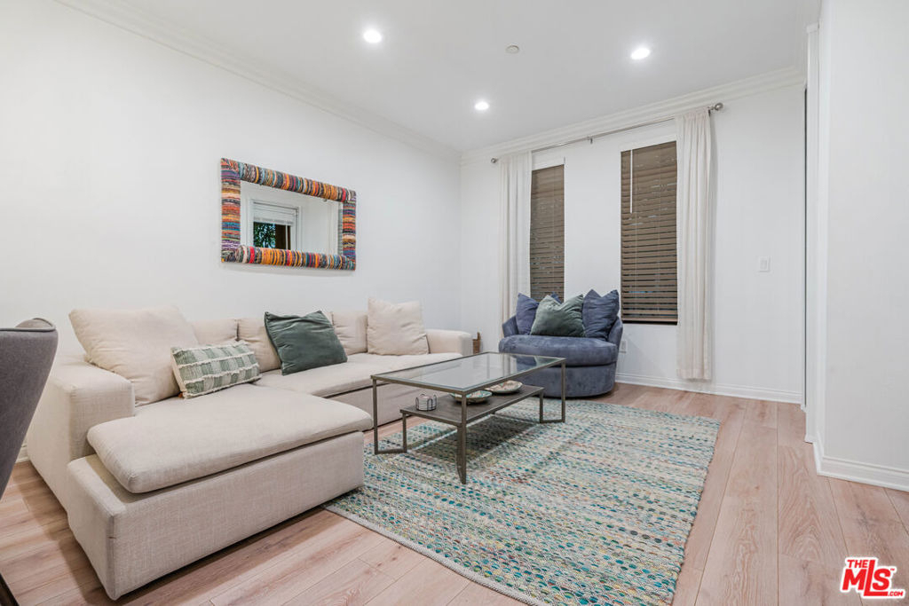 5625 Crescent Park - Photo 3