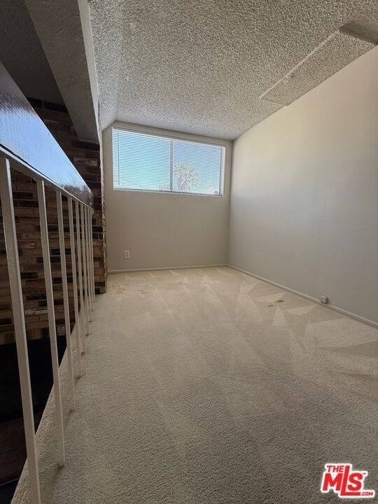 2809 Montrose Avenue - Photo 16