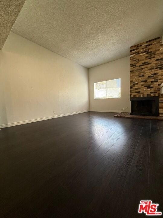 2809 Montrose Avenue - Photo 9