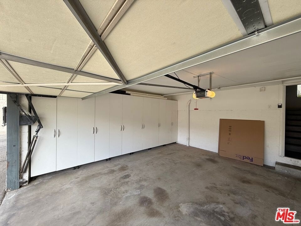2809 Montrose Avenue - Photo 5
