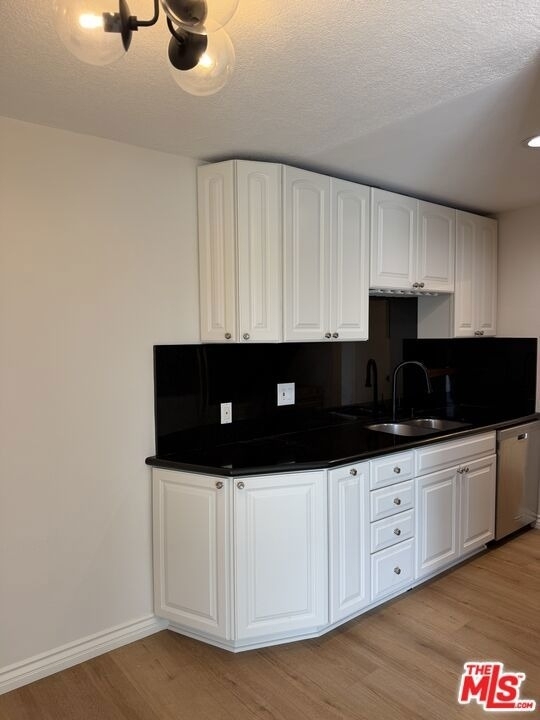 970 Palm Avenue - Photo 4
