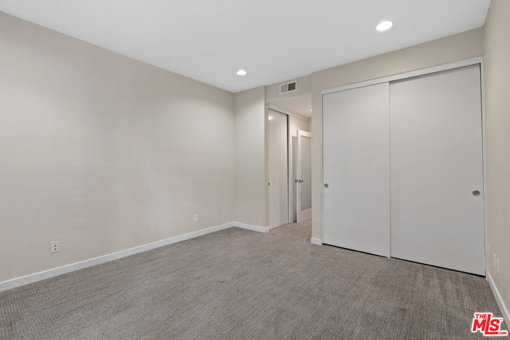 1830 Westholme Avenue - Photo 19
