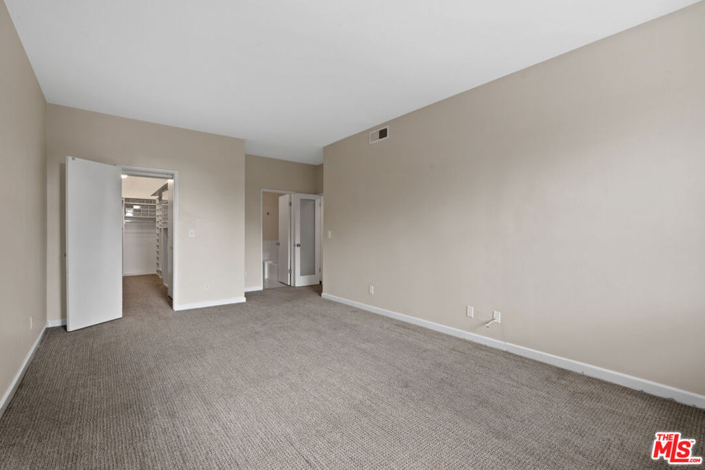 1830 Westholme Avenue - Photo 14