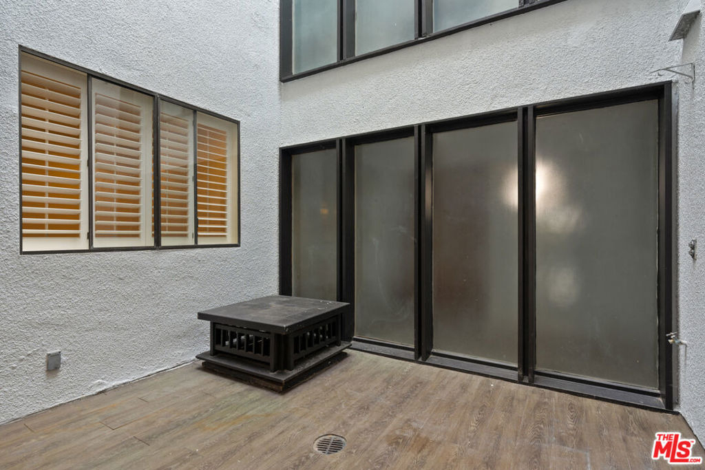 1830 Westholme Avenue - Photo 8