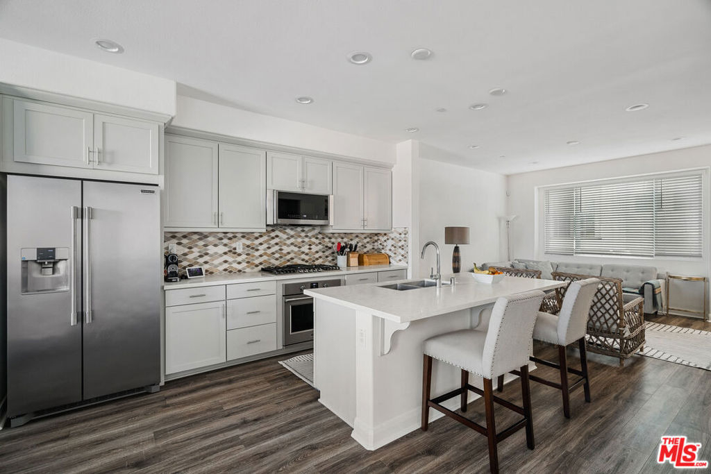 592 E Imperial Avenue - Photo 0