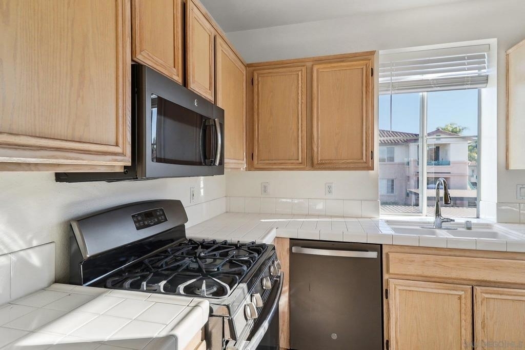 11410 Via Rancho San Diego - Photo 4