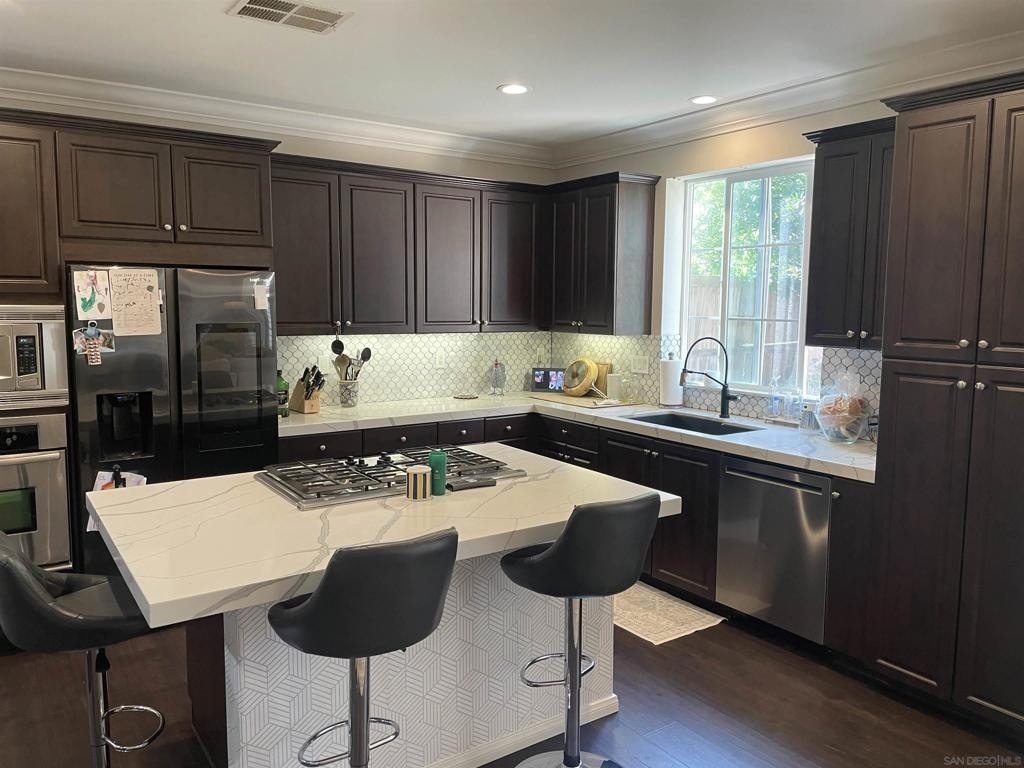 1056 Breakaway Dr. - Photo 3