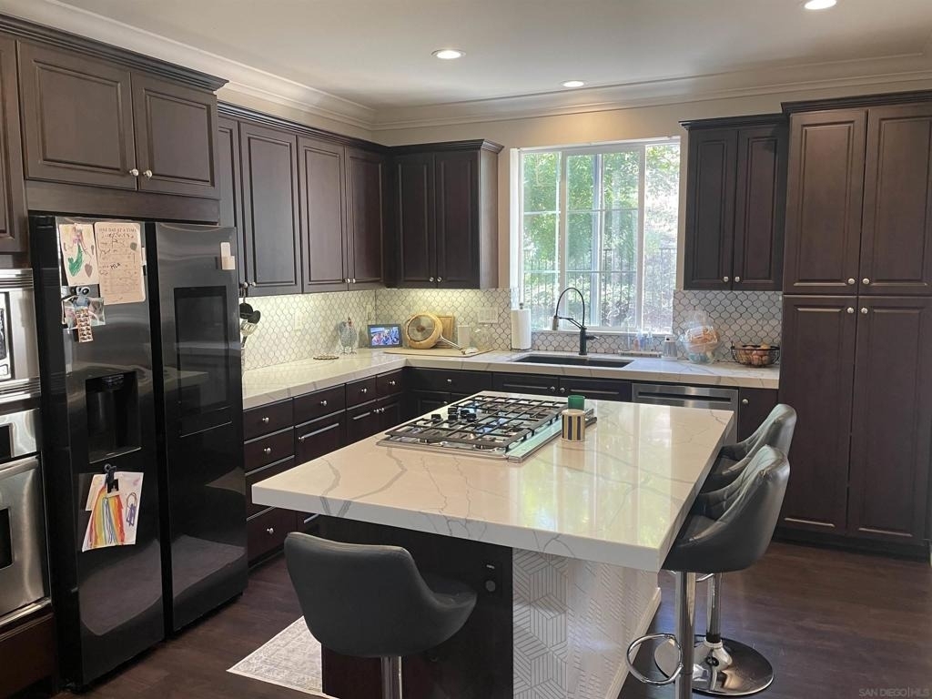 1056 Breakaway Dr. - Photo 2