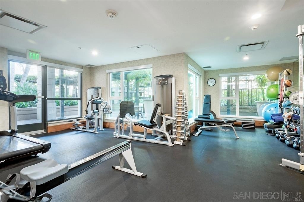 1205 Pacific Hwy - Photo 13