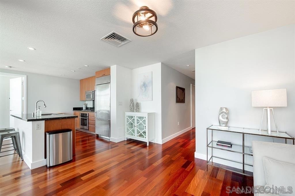 1205 Pacific Hwy - Photo 15