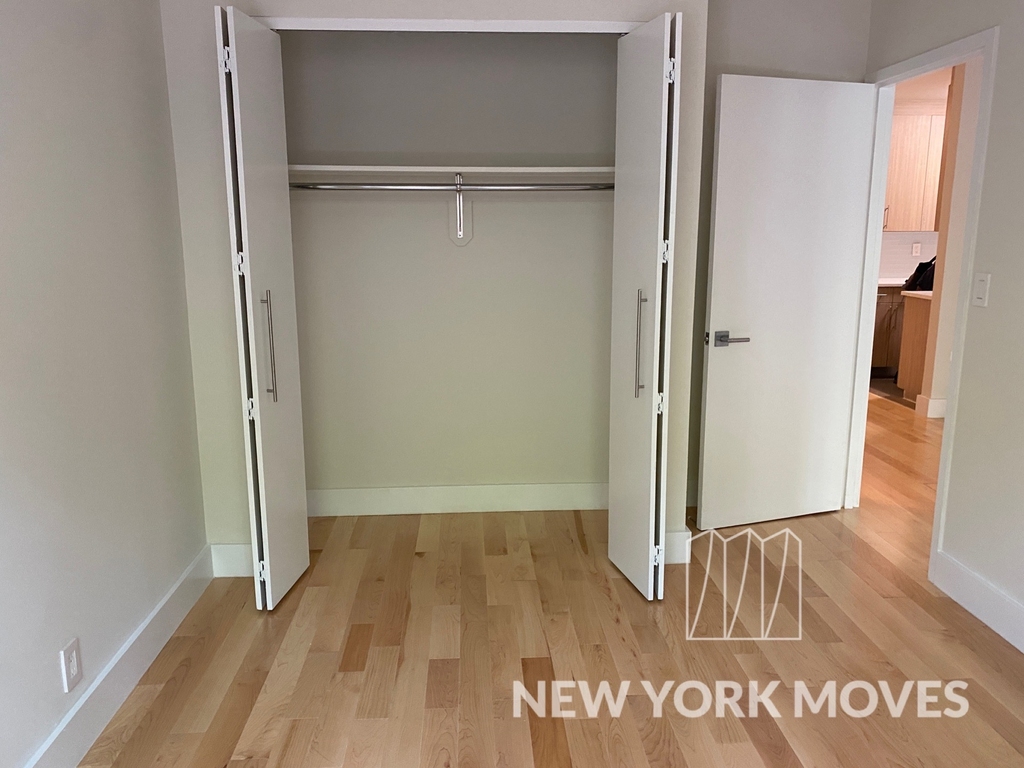 West 53rd Street - Photo 13