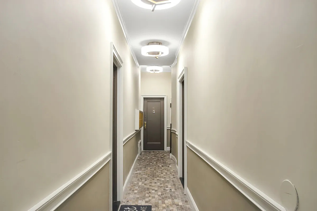 York Avenue - Photo 7