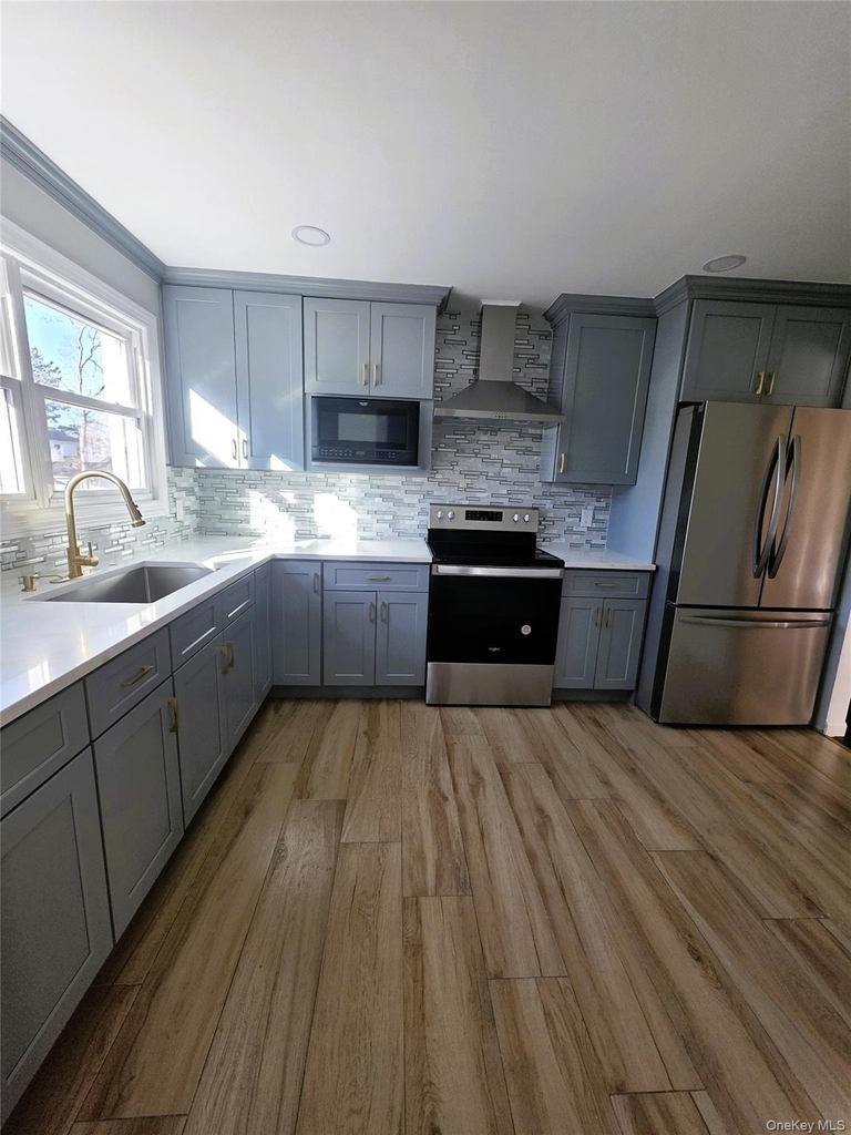 1334 Connetquot Avenue - Photo 6