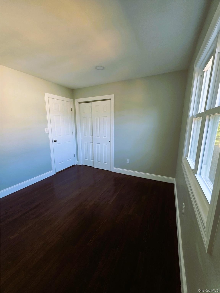 1334 Connetquot Avenue - Photo 3