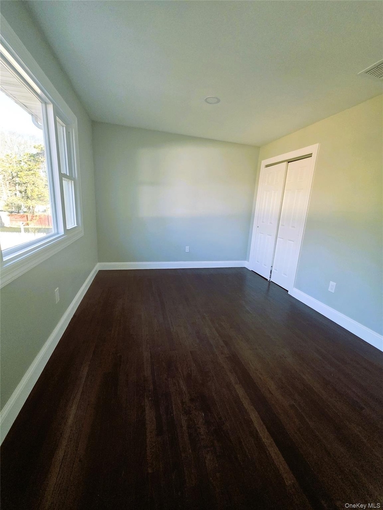 1334 Connetquot Avenue - Photo 4