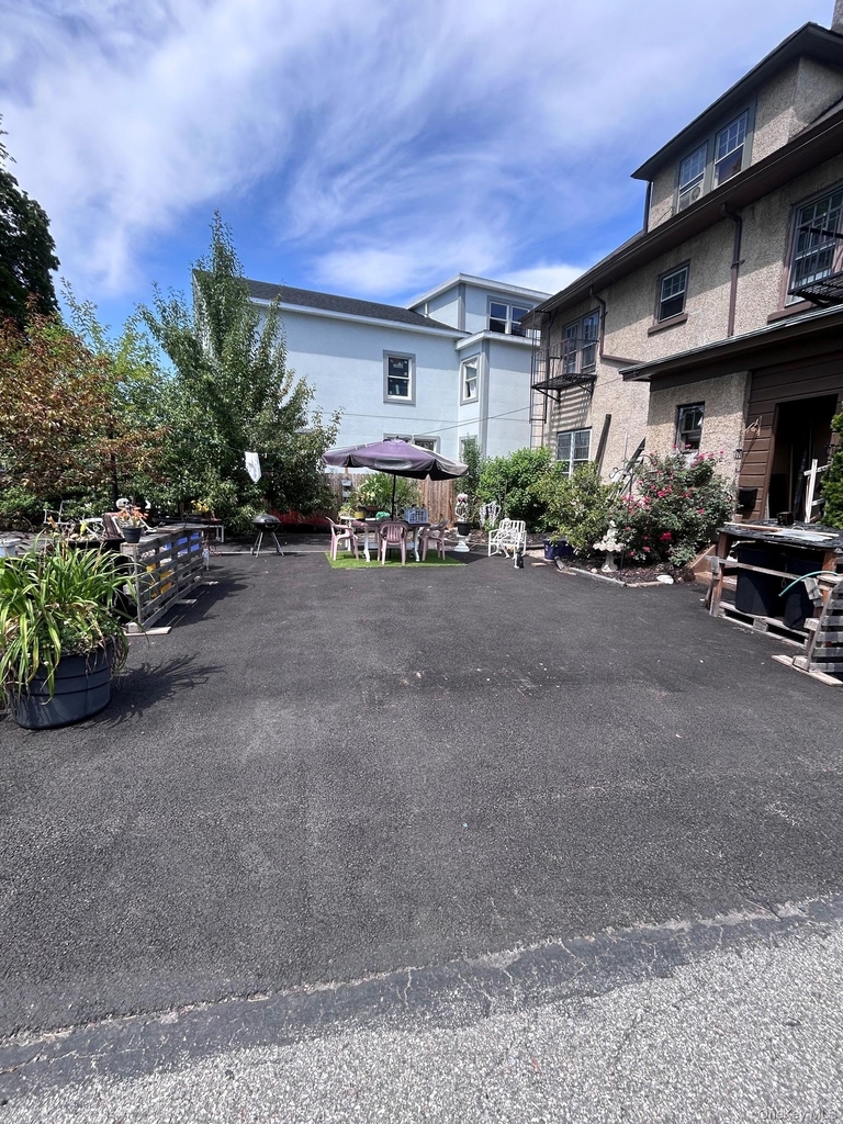 298 Highland Avenue - Photo 16