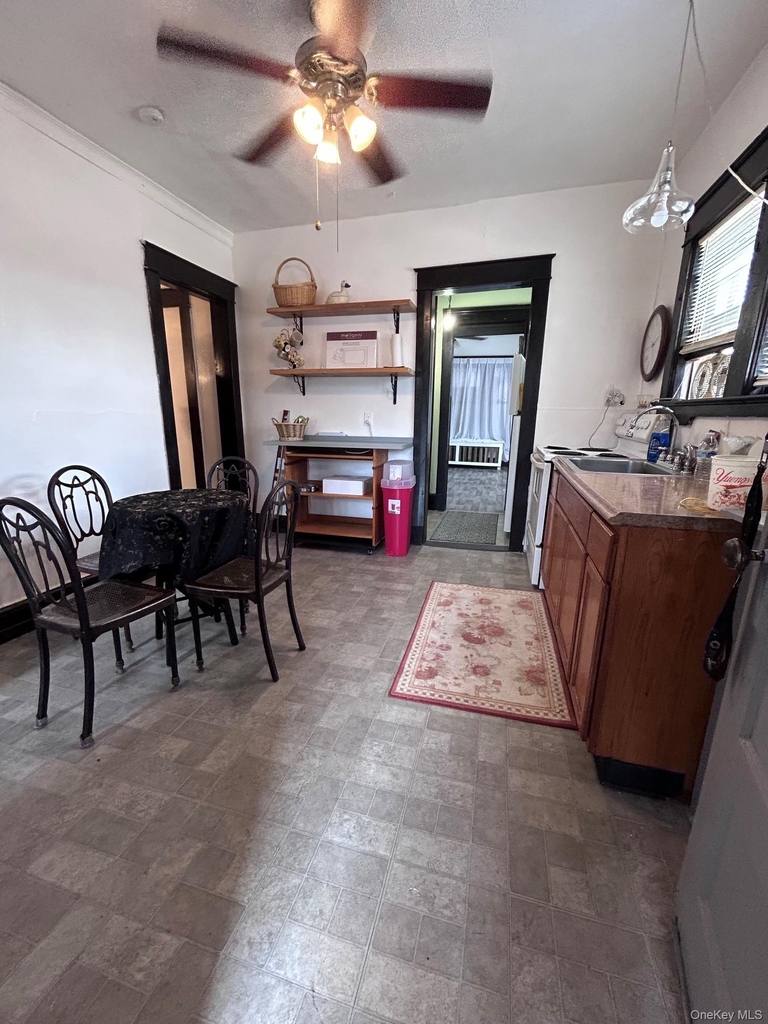 298 Highland Avenue - Photo 2