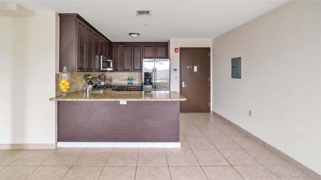 200 Carney Street - Photo 5