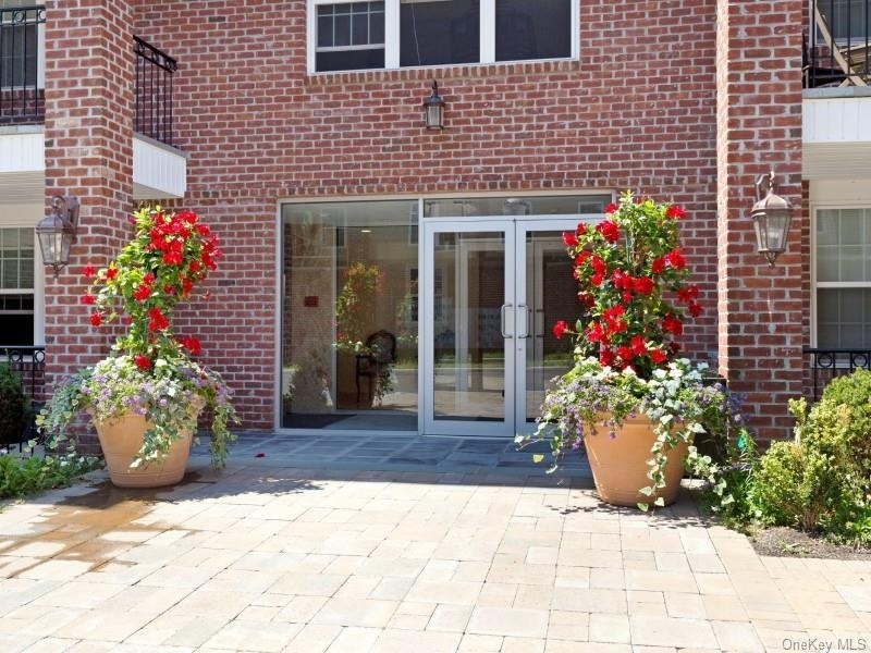 200 Carney Street - Photo 2